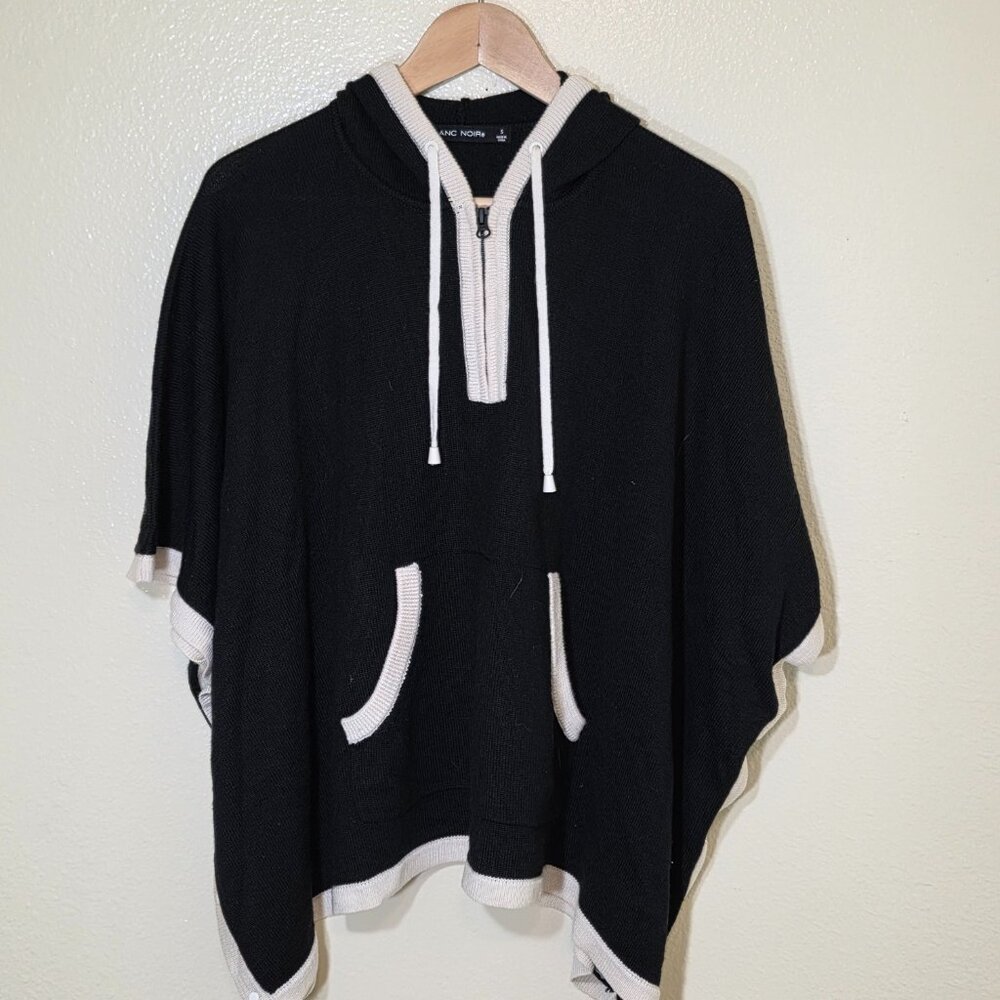 Women's BLANC NOIR Oversized Pullover Sweater Poncho Black White Sz S EUC
